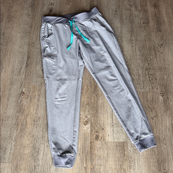 Figs Technical Collection Gray Pants - Picture 7 of 7